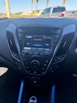 2016 Hyundai Veloster SR Turbo