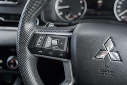 2024 Mitsubishi Outlander ES