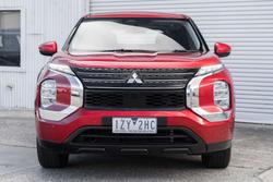 2024 Mitsubishi Outlander ES