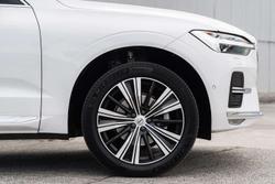 2023 Volvo XC60 Ultimate B5 Bright