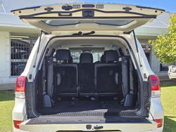 2018 Toyota Landcruiser VX VDJ200R 4X4 Dual Range Glacier White