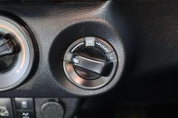 2022 Toyota Hilux SR