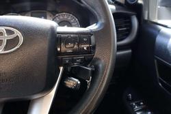 2022 Toyota Hilux SR