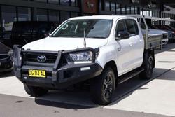 2022 Toyota Hilux SR