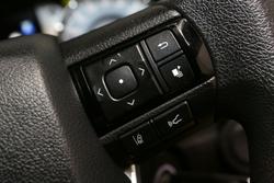 2025 Toyota Hilux SR