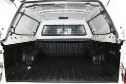 2025 Toyota Hilux SR