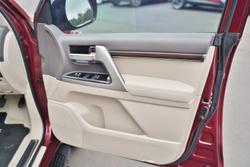 2020 Toyota Landcruiser VX