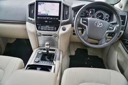 2020 Toyota Landcruiser VX