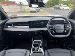 2026 KGM Musso EV 2WD Black Edge