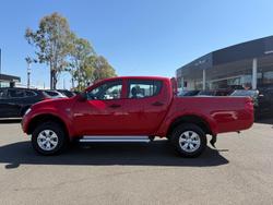 2014 Mitsubishi Triton GLX