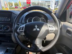 2014 Mitsubishi Triton GLX