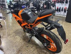 2024 KTM RC 390