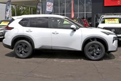 2026 Nissan X-TRAIL ST-L T33 MY26 Everest White