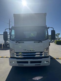 2021 Isuzu F Series FRR107-210