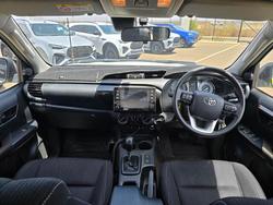 2023 Toyota Hilux 4x4 2.8L DSL D/C/C 6AT SR