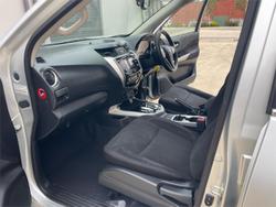 2017 Nissan Navara SL D23 Series 2 4X4 Dual Range Brilliant Silver