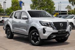 2025 Nissan Navara ST-X