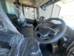 2025 Iveco S-Way AT600