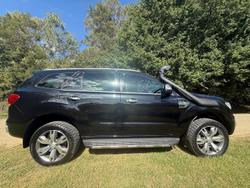 2017 Ford Everest Titanium