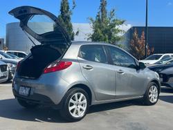 2014 Mazda 2 Neo Sport