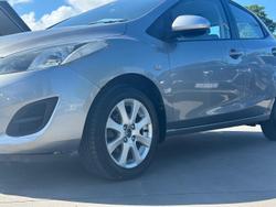 2014 Mazda 2 Neo Sport