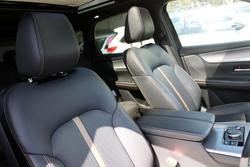 2025 Mazda CX-60 D50e Azami