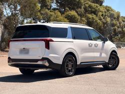 2024 Kia Carnival GT-Line HEV