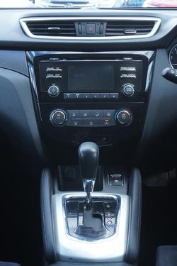 2015 Nissan QASHQAI ST