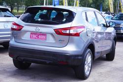 2015 Nissan QASHQAI ST