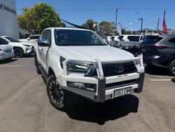2023 Toyota Hilux SR5