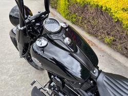 2017 HARLEY-DAVIDSON FLSS SOFTAIL SLIM S Black