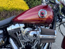 2017 HARLEY-DAVIDSON FXSB SOFTAIL BREAKOUT Red