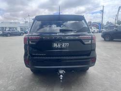 2025 Ford Everest Platinum