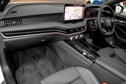 2026 SKODA Superb 195TSI Sportline