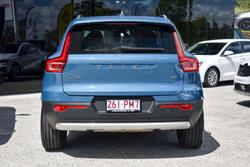 2023 Volvo XC40 Ultimate B4 Bright