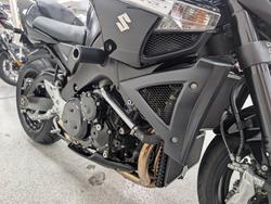 Suzuki 2010 SUZUKI GSX1300BK B-KING Black