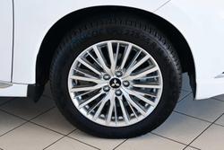 2018 Mitsubishi Outlander PHEV ES ADAS