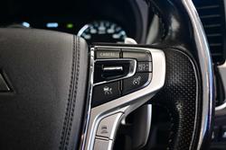 2018 Mitsubishi Outlander PHEV ES ADAS