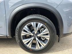 2025 Nissan X-TRAIL ST-L e-POWER