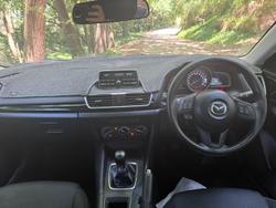 2015 Mazda 3 Neo