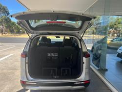 2023 Kia Carnival S