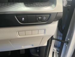 2023 Kia Carnival S