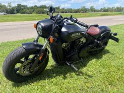2018 INDIAN SCOUT BOBBER THUNDER BLK SMOKE Black