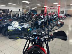 2022 Royal Enfield Himalayan E5 Premium Himalayan Black