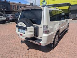 2010 Mitsubishi Pajero Platinum NT MY10 4X4 White Pearl