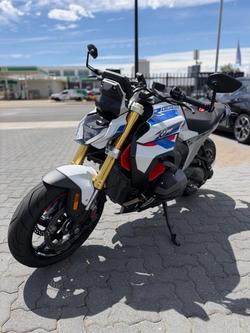 2025 BMW R 1300 R Performance R 1300 White