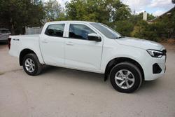 2025 Isuzu D-MAX LS-M