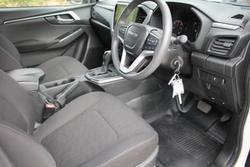 2025 Isuzu D-MAX LS-M