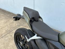 2022 DUCATI STREETFIGHTER V2 Green