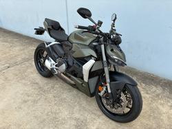 2022 DUCATI STREETFIGHTER V2 Green